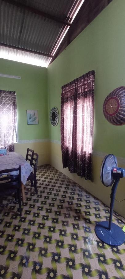 Kurnia Holiday home *